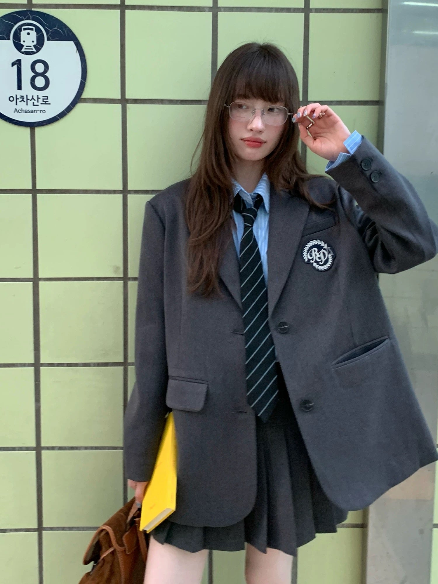 preppy oversized blazer