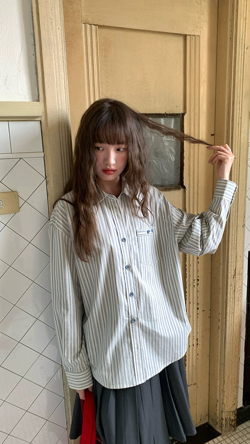 loose stripe shirt